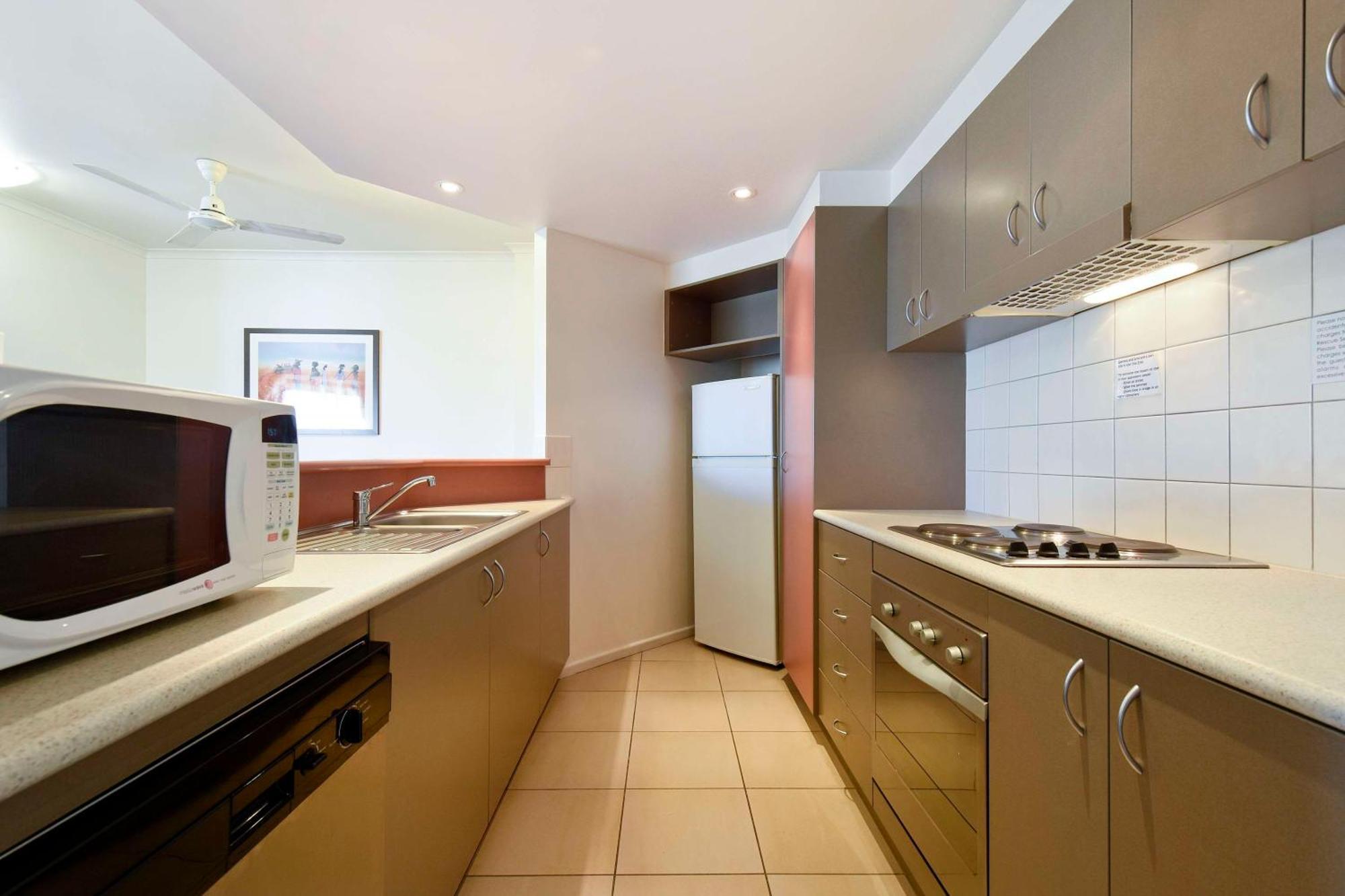 Metro Advance Apartments&Hotel Darwin Esterno foto
